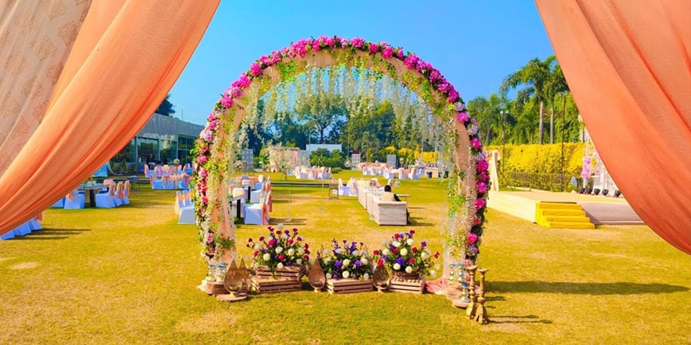 Perfect Location for Wedding in Chhatarpur, Delhi
