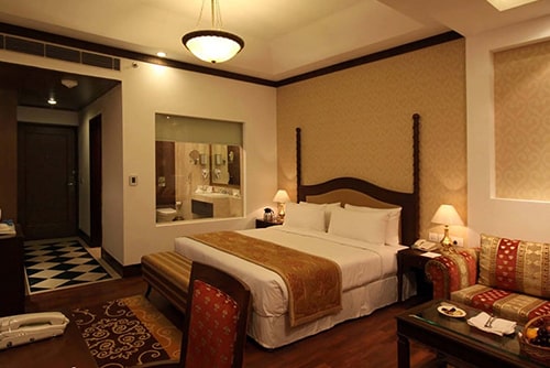 Well Appointed Rooms in Chhatarpur, New Delhi